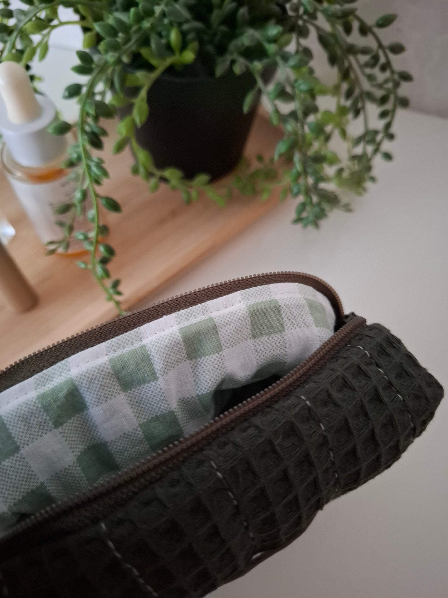 Pieni meikkipussi