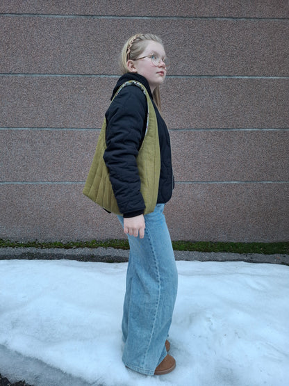 vihreä pellava hobo -laukku. Olkalaukku suomalaista käsityötä.